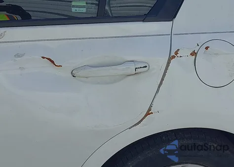 2014 Honda Civic Lx z USA, uszkodzony, nr VIN 19XFB2F51EE039021